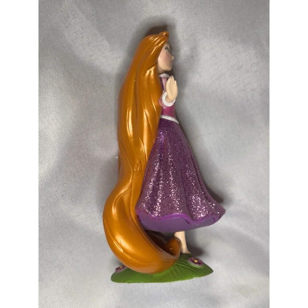 Disney Tangled Glitter Rapunzel 4
